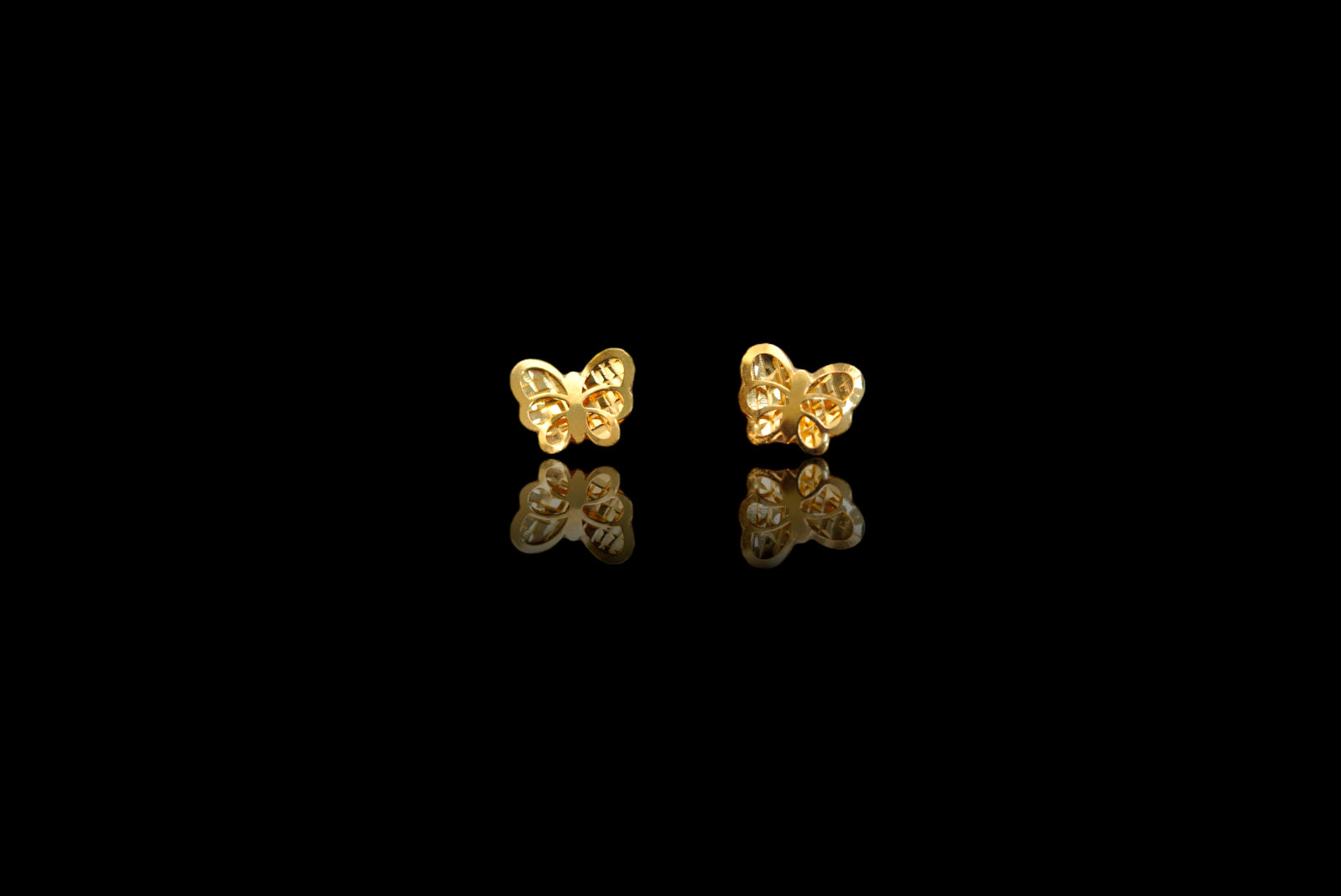14k Small Gold Butterfly Earring