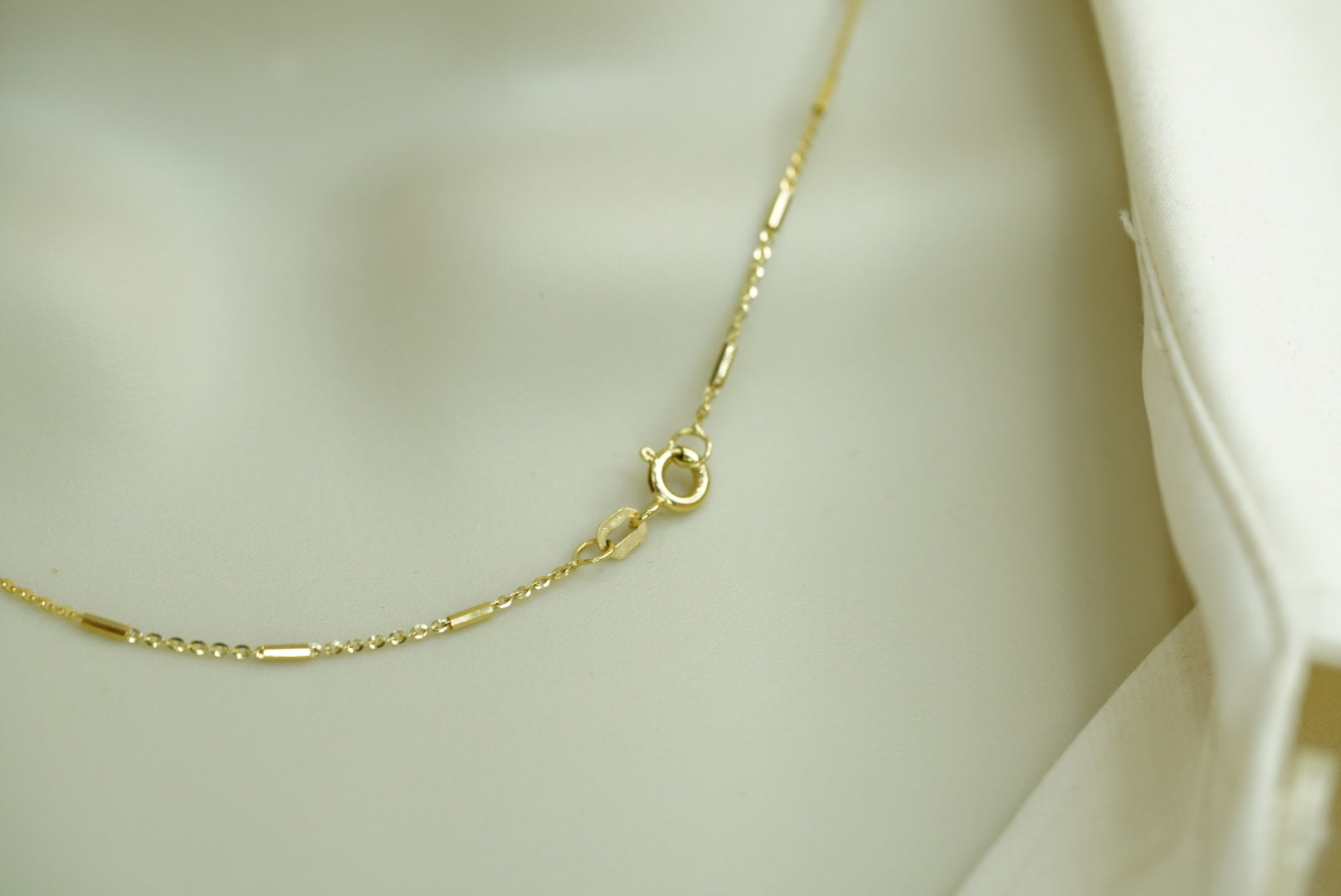 14k Yellow Crystal Necklace
