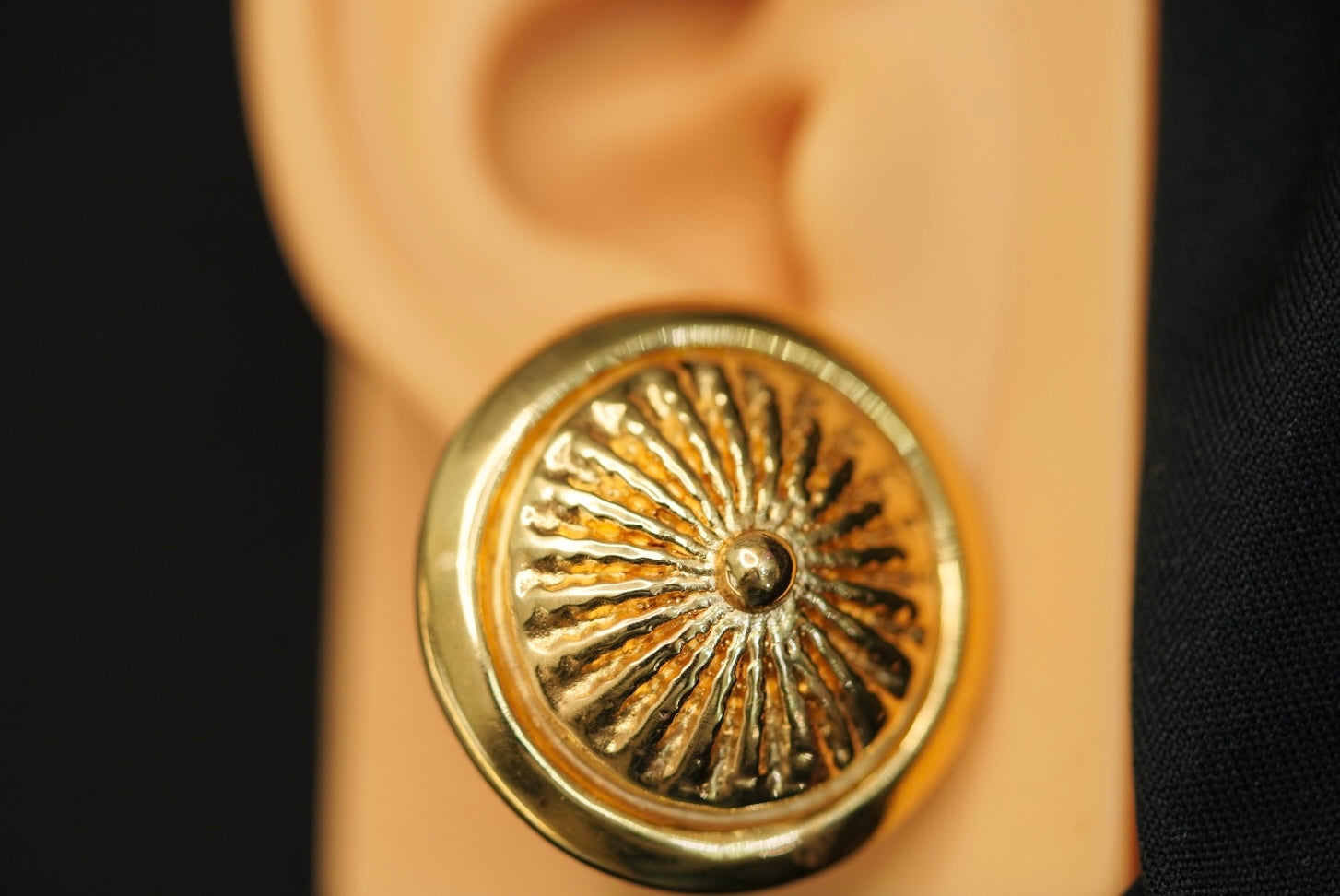 10k Golden Light Earring