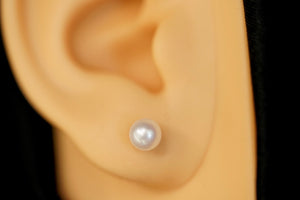 14k Pearl Earring