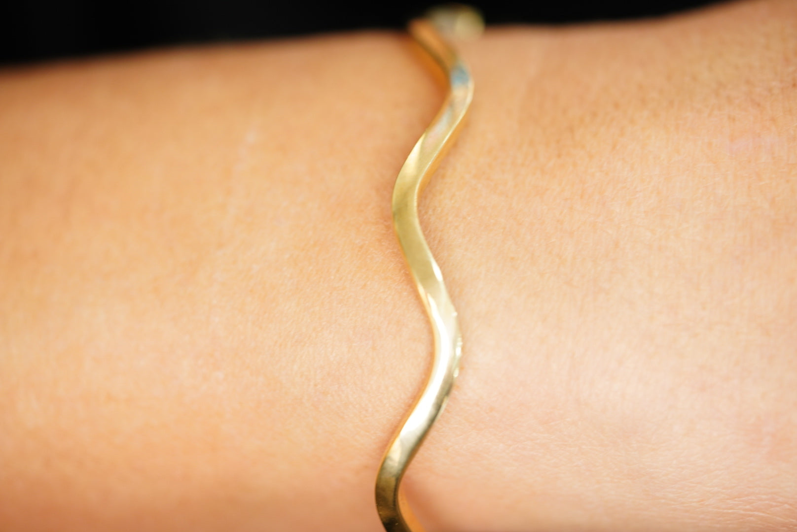 14k Golden Waves Bangle Bracelet