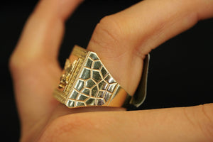 14k Eagle Crystals Ring