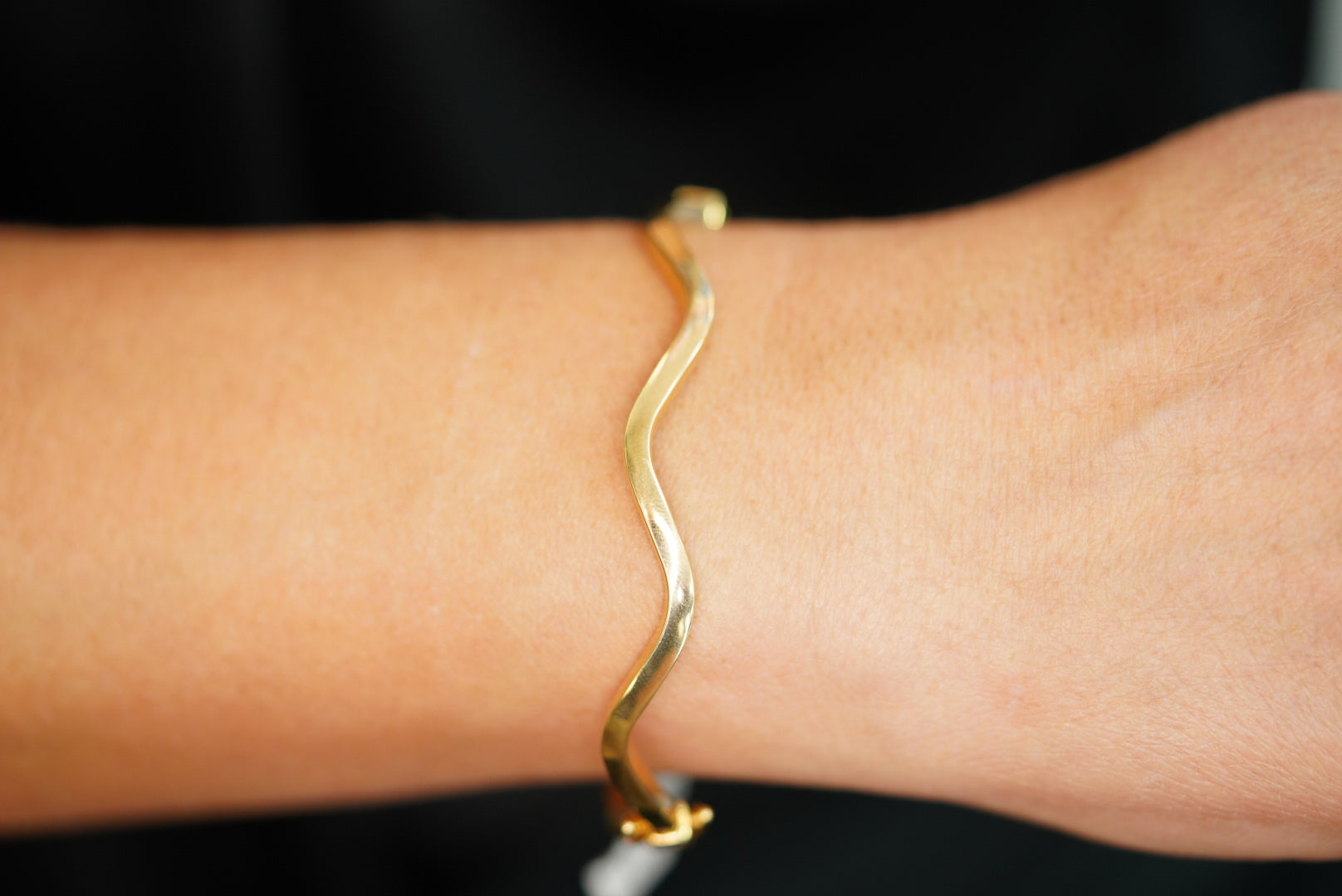 14k Golden Waves Bangle Bracelet