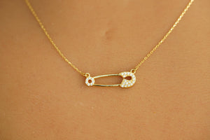 14k Clip with Chain