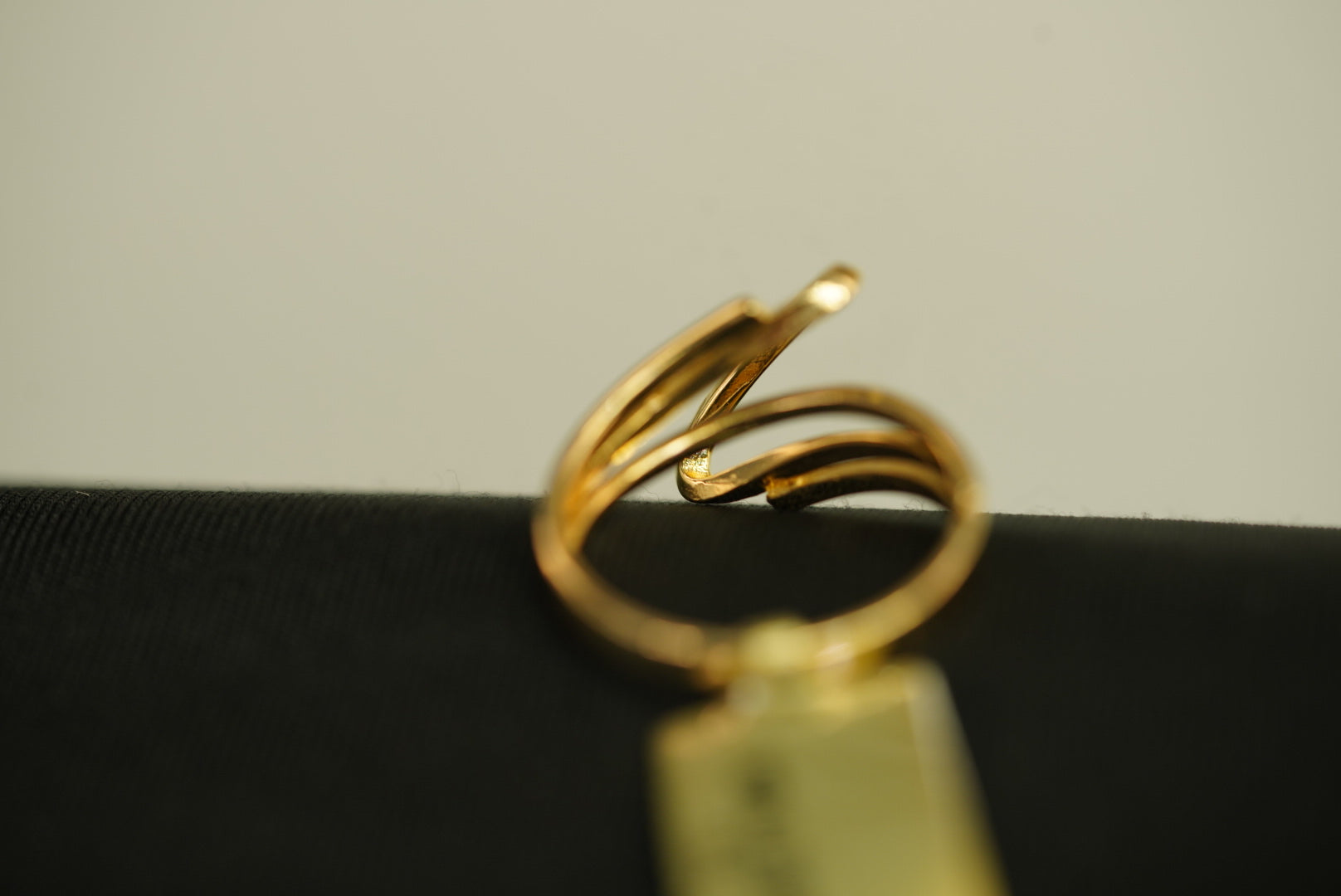 14k Swirl Ring