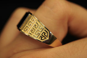 14k Black Stone White and Gold Ring