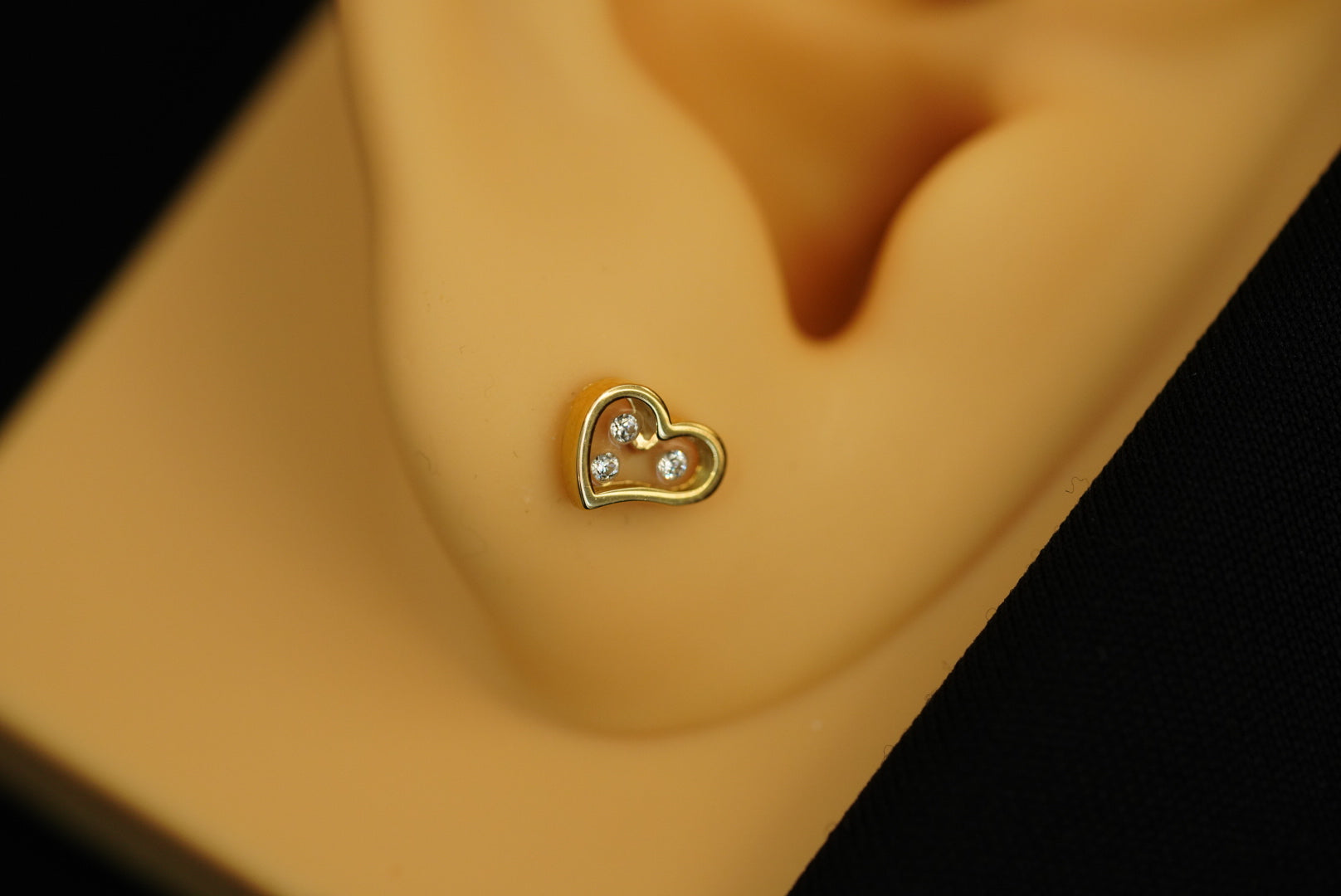 18k ADN Chain with Heart Pendant and Earrings