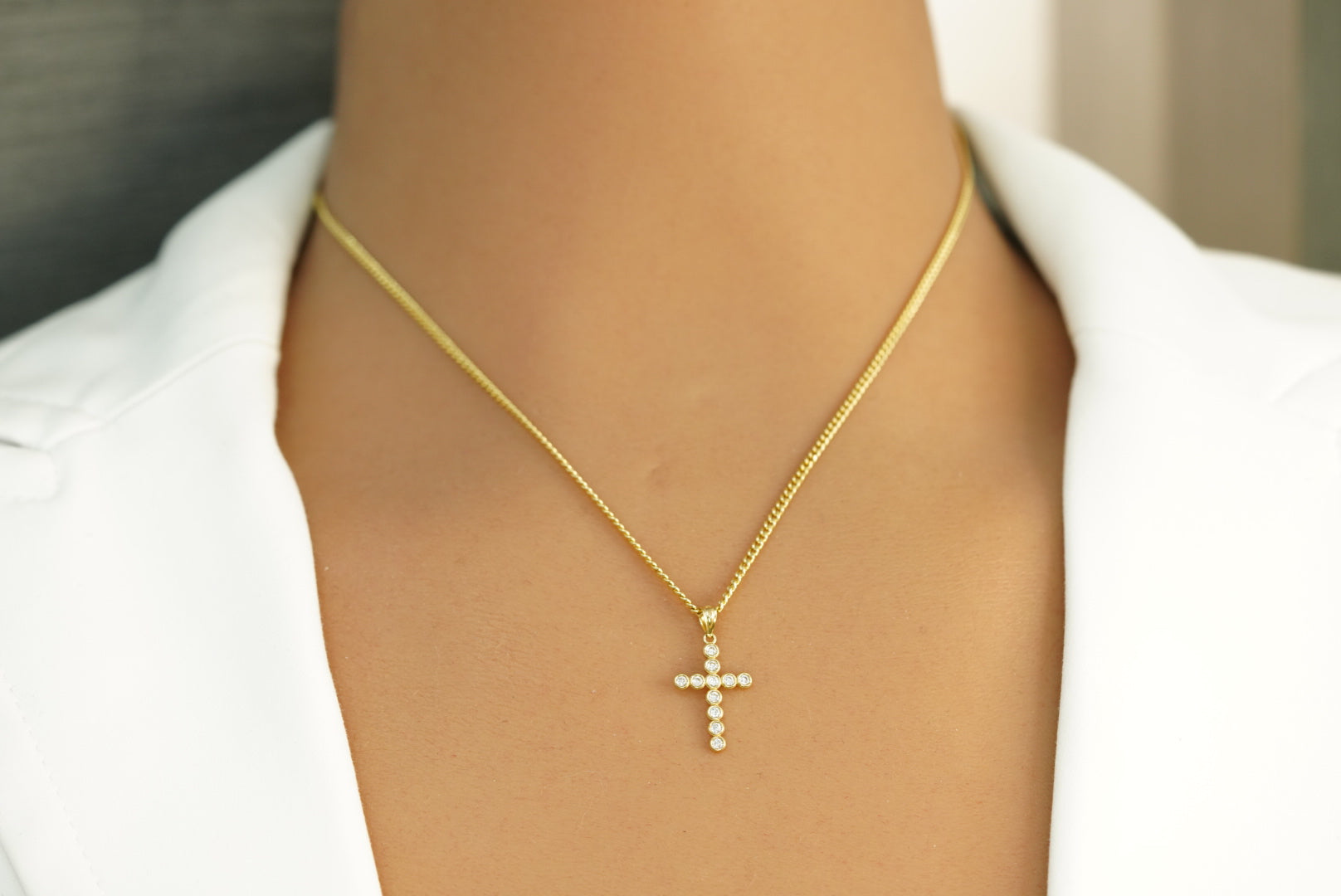 Amazon.com: Silver Pearl Cross Necklace for Women Rhinestone Cross Necklace  Cross Layered Necklace Crystal Cross Pendant Necklace for Women Jewelry  Gifts (Pearl Cross necklace): Clothing, Shoes & Jewelry