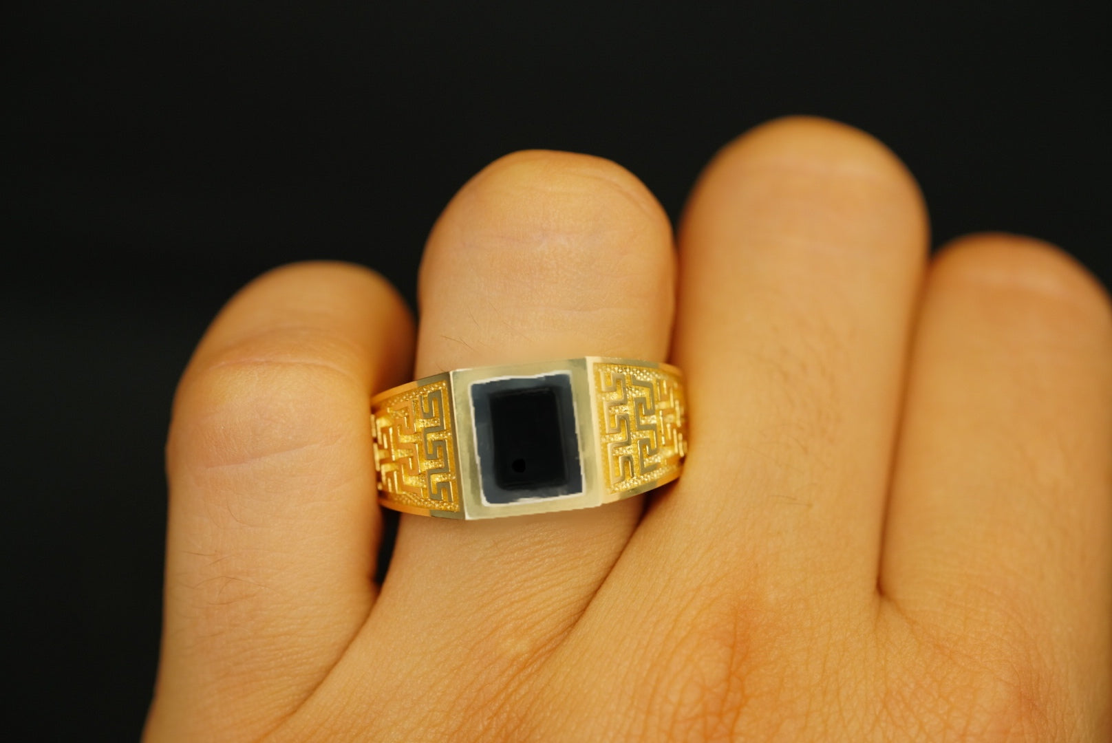 14k Black Stone White and Gold Ring