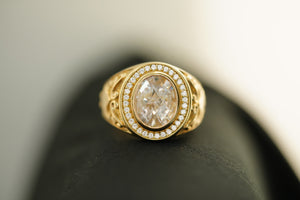 10k Oval Crystal with Designs Ring