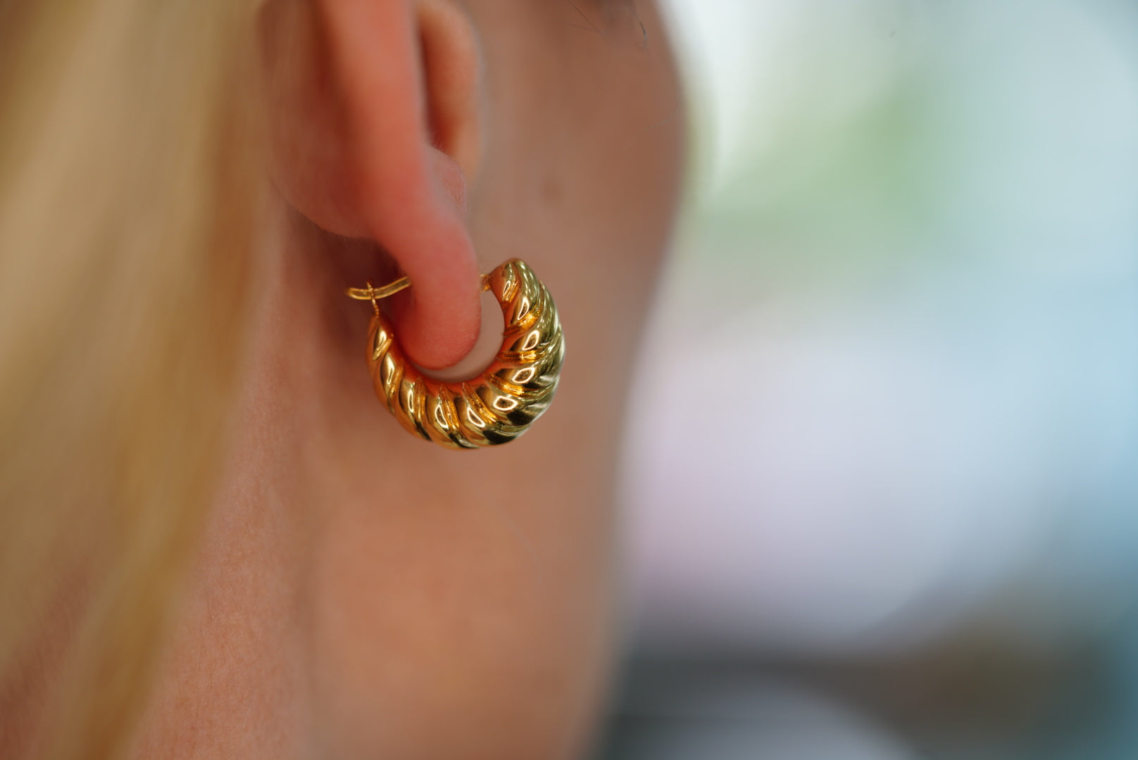 14k Shell Hoop Earring