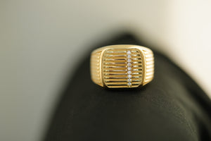 14k Square with Horizontal Lines Design Ring
