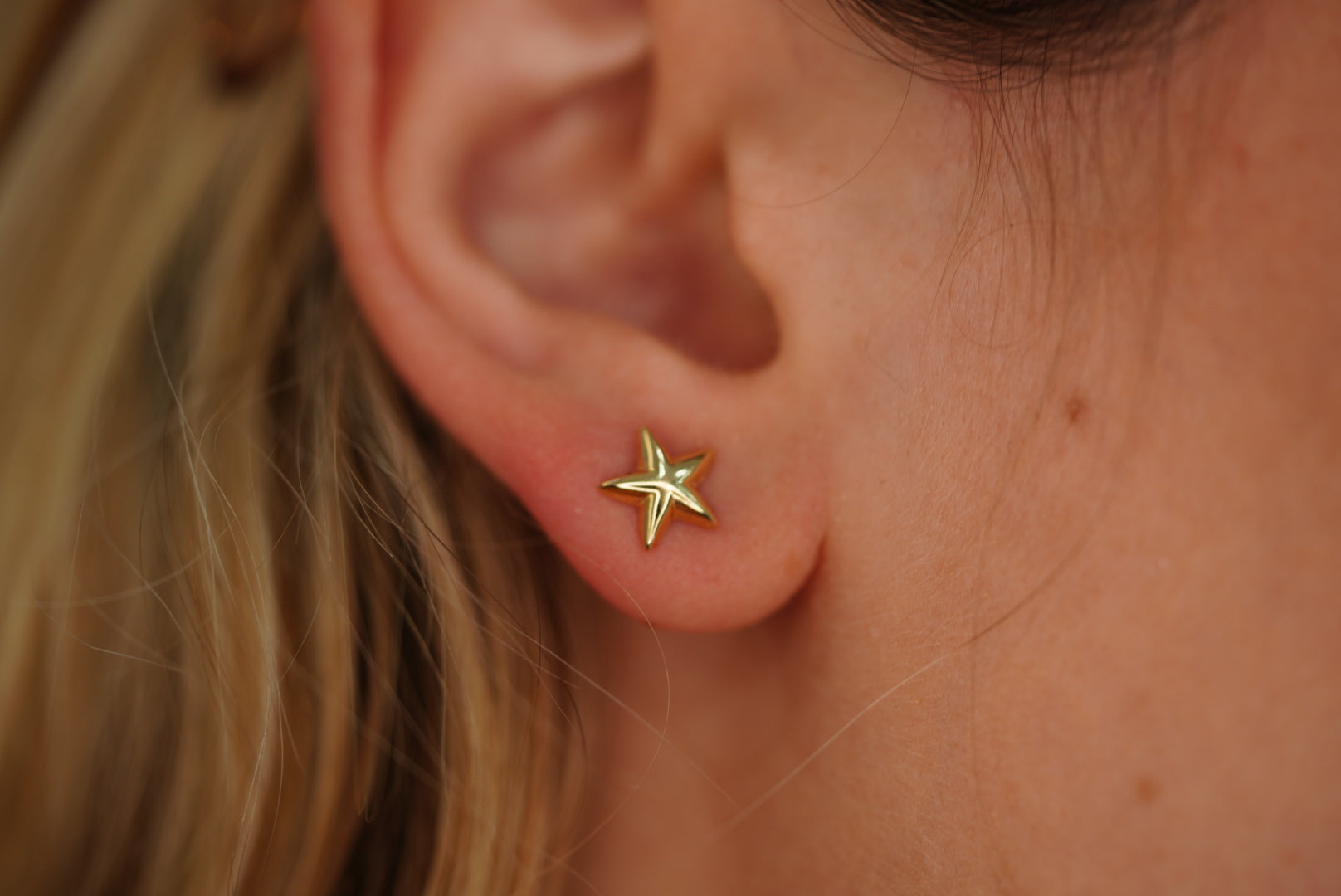 14k Star Earring