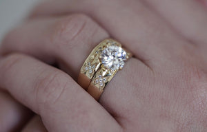 10k trÃ­o de anillo con union de x en piedras - Italy Gold