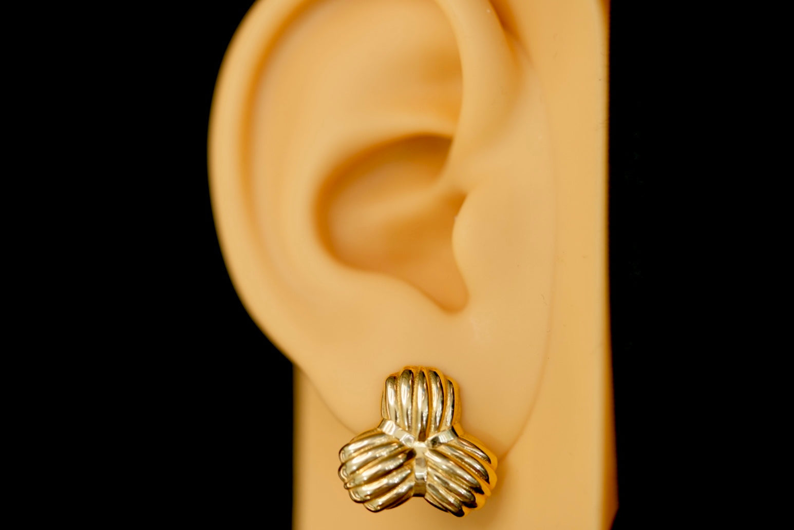14k Abstract Design Earring