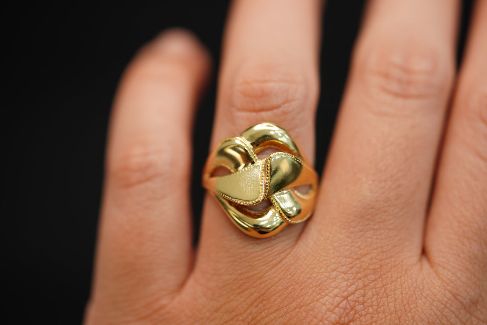 14k Abstract Waves Design Ring