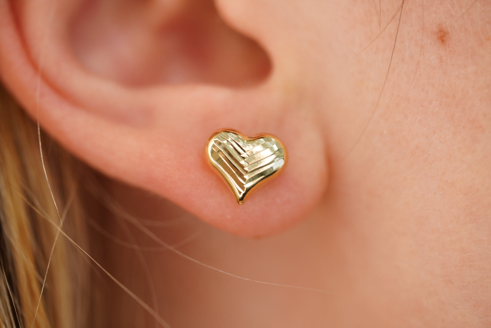 14KT Heart Earring